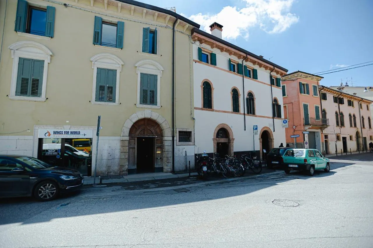15Th Century Loft - Verona City Centre Apartment